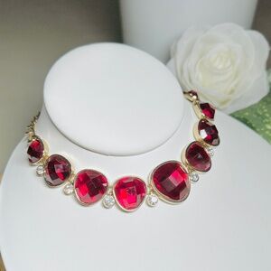 Glamorous Deep Red Colored Faceted Cabochon and Crystal Fashion Necklace